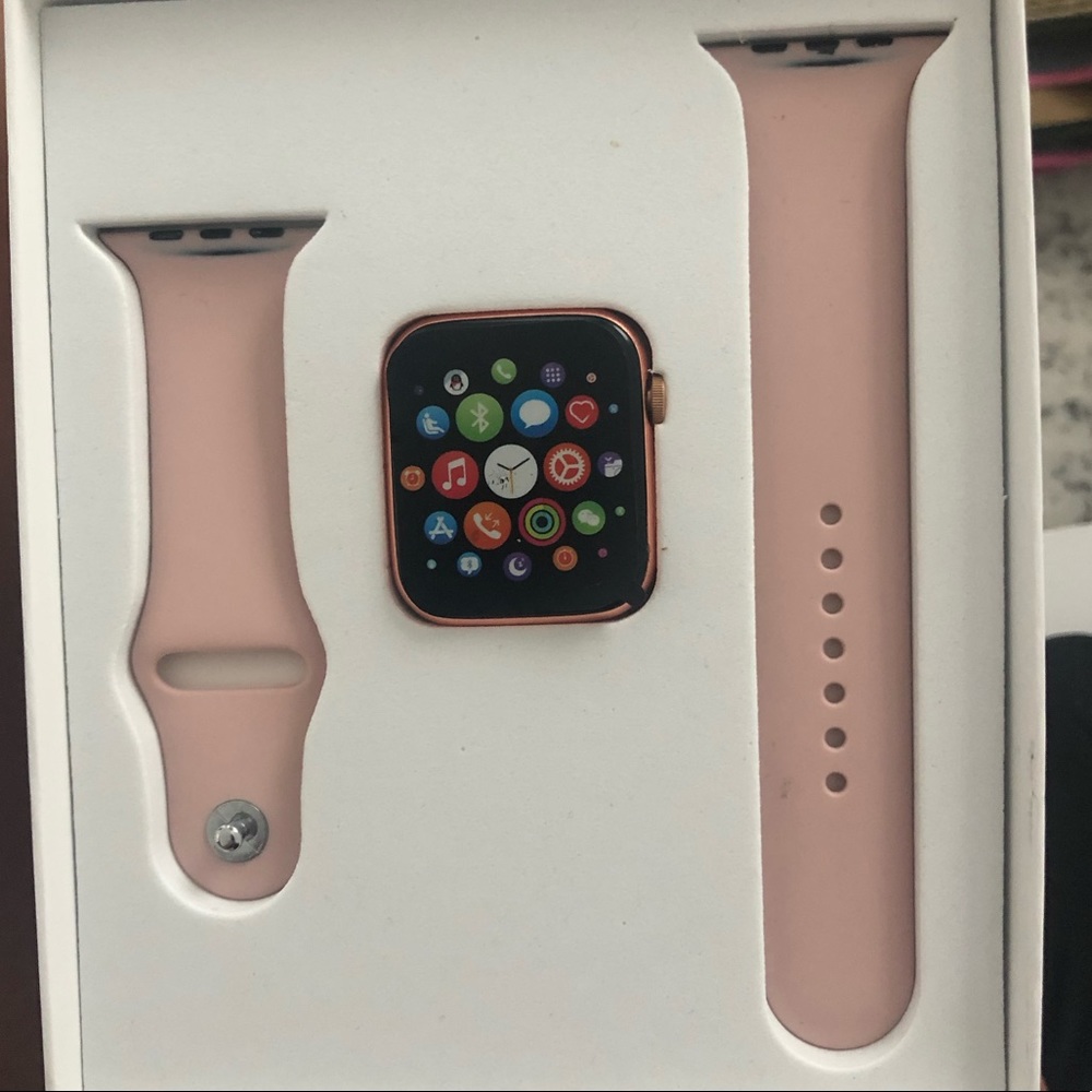 Smart watch (not apple but looks like Apple Watch)